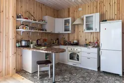 Угловая кухня на даче фото