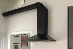 Черные трубы на кухне фото