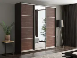 Акси гардеробҳои wenge дар долон