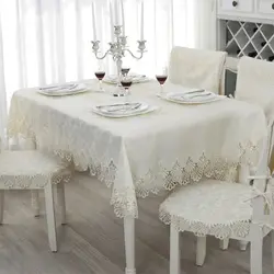 How To Choose A Tablecloth For Your Kitchen Interior