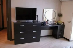 Bedroom Design With Chest Of Drawers And Table