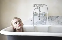 Cold bath photo