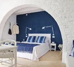 Photo of bedroom arch