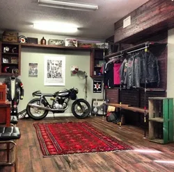 Спальня в гараже фото