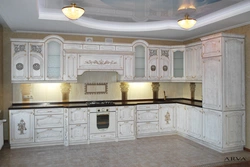 Kitchen white patina photo