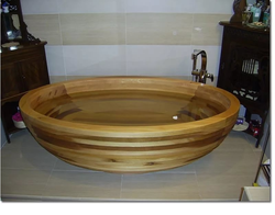 Oak bathtub photo