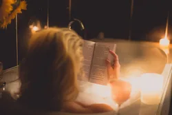 Bath made of books photo