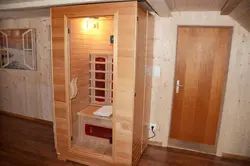 Kvartira fotosuratidagi balkonda sauna
