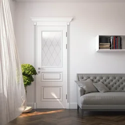 Классические двери в интерьере квартиры