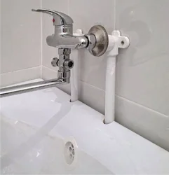 Ваннаға арналған кран тақтасының фотосуреті