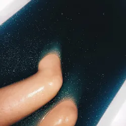 Фота з шымерам у ваннай