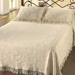 White Bedspread In The Bedroom Photo