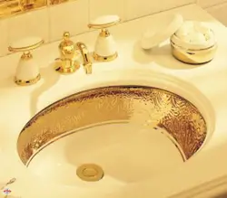 Золотые смесители в ванной фото
