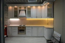 White kitchen with cornice photo