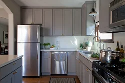 Угловая Кухня С Белым Холодильником Фото