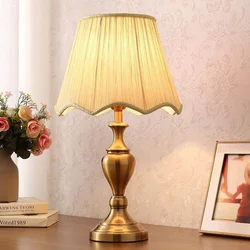 Yataq otağı fotoşəkili üçün müasir stolüstü lampalar
