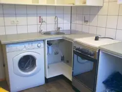 Холодильник стиральная машина мойка на кухне фото