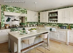 Пальмовые листья в интерьере кухни