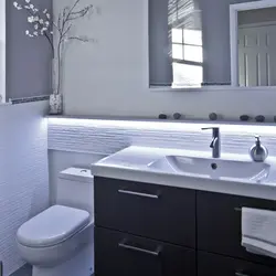 Bathtub next to sink design