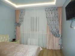 Акси пардаҳо барои хоб дар cornice шифт