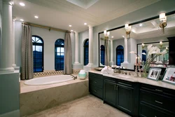 American style bathtub photo