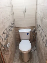 Budget finishing of a toilet in an apartment photo