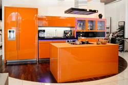 Интерьер сине оранжевой кухни