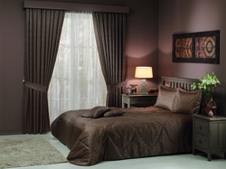 Шторы для спальни с коричневой мебелью фото