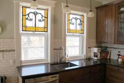 Длинное окно на кухне фото
