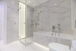 Ванная в светлом мраморе фото