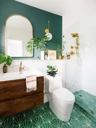 Bath In Green Photo