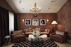 Коричневый цвет дивана в интерьере гостиной