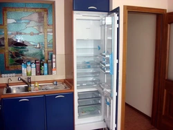 Photo of how the refrigerator is built into the kitchen