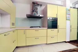 Кухня в желтом стиле фото
