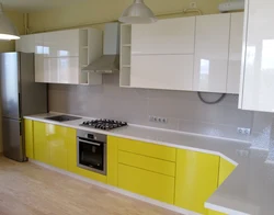 Стены кухни желтого цвета фото