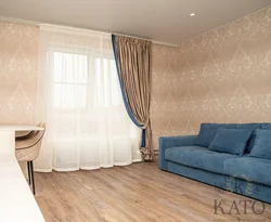 Beige wallpaper in the bedroom photo what kind of curtains
