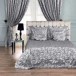 Пардаҳои хоб ва bedspread дар акс сабки ҳамон