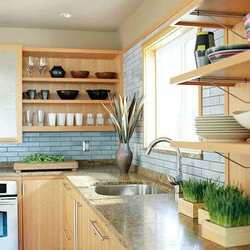 Kitchen design with open shelves and cabinets