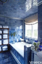 Синяя плитка в ванную комнату дизайн фото