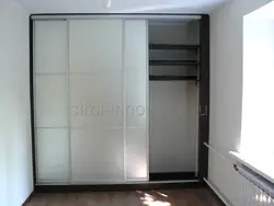 Sliding doors to wardrobe design