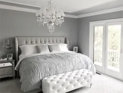Дизайн спальни серый с деревом
