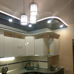 Натяжной потолок 12 м кухня фото освещения
