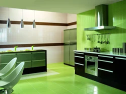 Интерьер кухни в зеленым полом