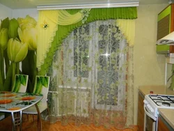 Design of curtains with lambrequin for the kitchen