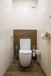 Bir mənzildə quraşdırma ilə tualetin fotoşəkili