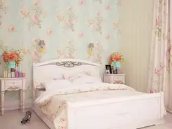 Дызайн спальні шпалеры з кветкамі фота ў інтэр'еры спальні