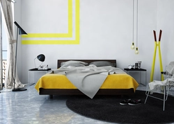 Серо желтый интерьер спальни