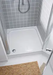 Kiçik vanna otağında duş küncü real fotoşəkillər