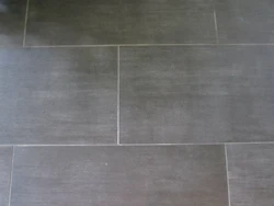 Grout барои сафолҳои хокистарӣ дар акс ҳаммом