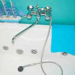 Фото смесителя в ванной с душем